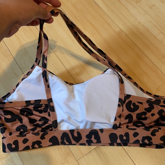 Super cute cheetah Leopard halter bathing suit top - Picture 5 of 5
